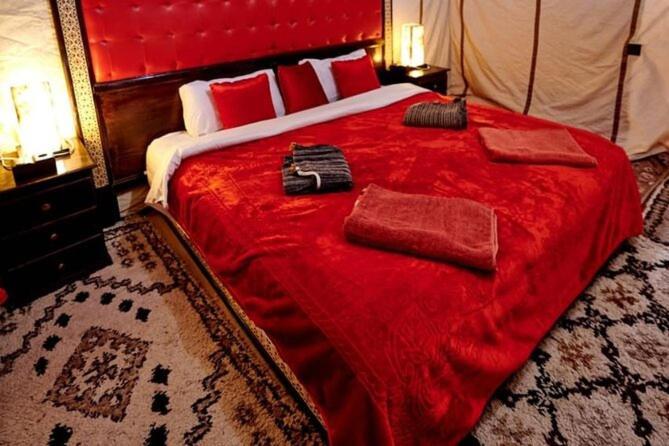 Merzouga Highdune Camp With Heated Tents Экстерьер фото